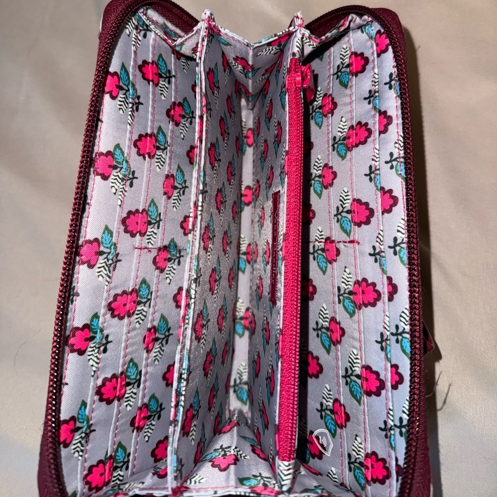 Vera Bradley Bordeaux Bloom Set of 3 - Picture 3 of 5